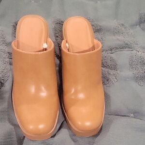 Tan Women's Mules